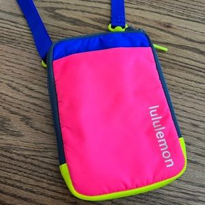 Lululemon Easy Access Crossbody bag